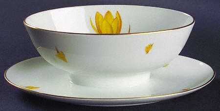 Golden Crocus Gravy Boat with Attached Underplate