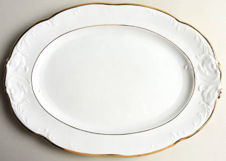 Genvieve (Poland) 15" Oval Serving Platter