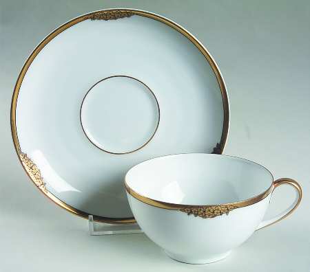 1167 Flat Cup & Saucer Set