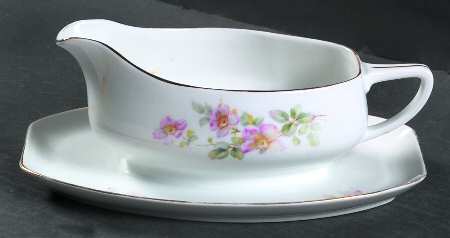 1239 Gravy Boat with Attached Underplate