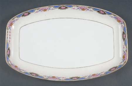 1262 (Verge, Cream Rim) 15" Oval Serving Platter