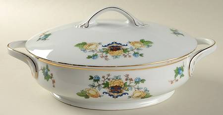 1374 Oval Covered Vegetable