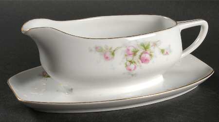 1388 Gravy Boat with Attached Underplate