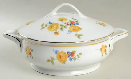 1389 Round Covered Vegetable