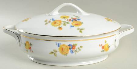 1389 Oval Covered Vegetable