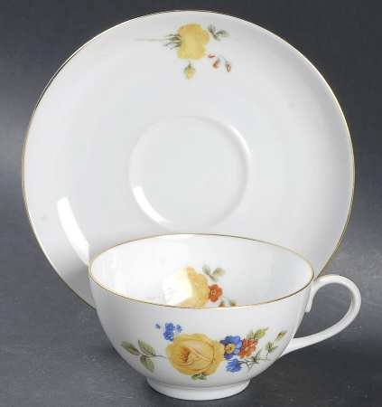 1389 Footed Cup & Saucer Set