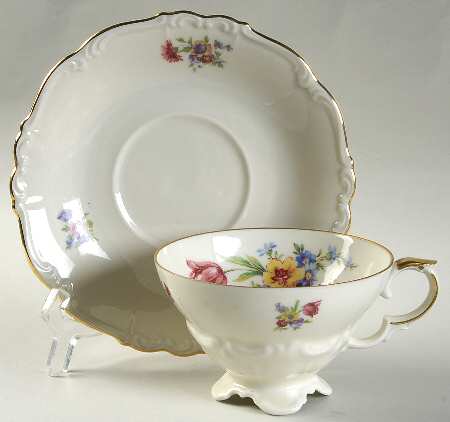 15387 Footed Cup & Saucer Set
