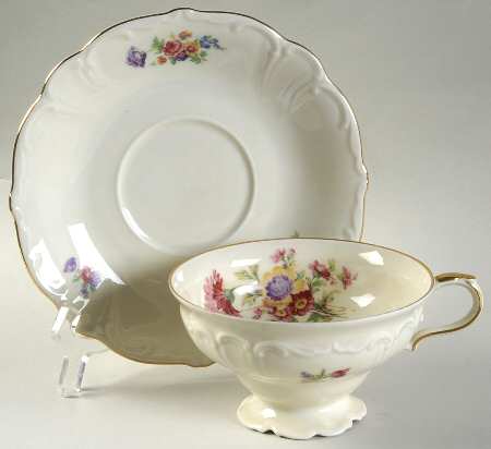 15387 Footed Cup & Saucer Set
