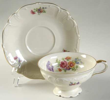 15387 Footed Cup & Saucer Set