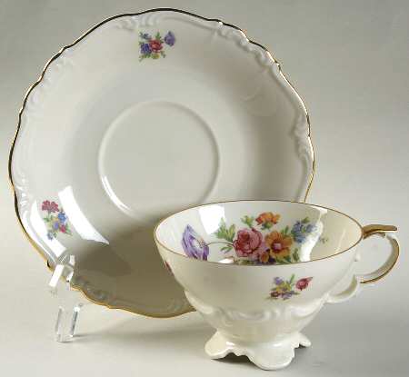 15387 Footed Cup & Saucer Set