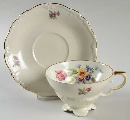 15387 Footed Cup & Saucer Set