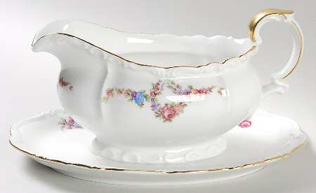 15620 Gravy Boat with Attached Underplate