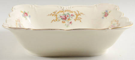 Christine (Scalloped) 9" Square Vegetable Bowl