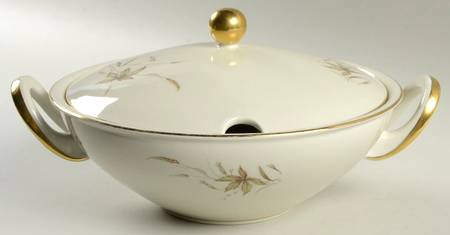 19328 Tureen &  Lid