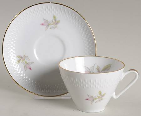 21437 (Coupe, Gold Trim) Flat Cup & Saucer Set