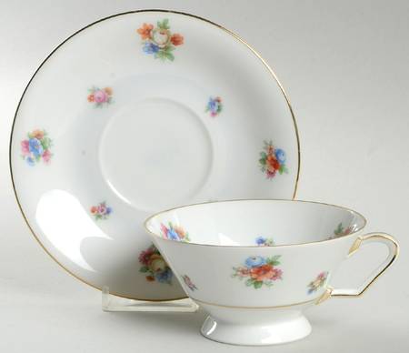 2870 (Smooth) Footed Cup & Saucer Set