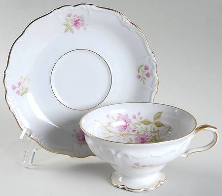 Alhambra Footed Cup & Saucer Set
