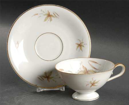 Aurora Footed Cup & Saucer Set