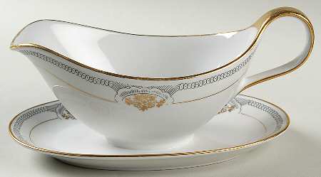 Belford Gravy Boat with Attached Underplate