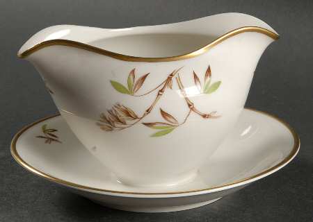 Bombay Gravy Boat with Attached Underplate