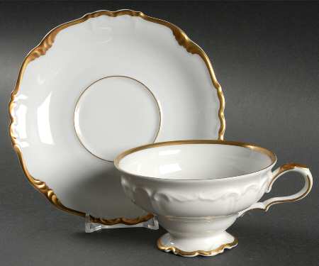 Canterbury Footed Cup & Saucer Set