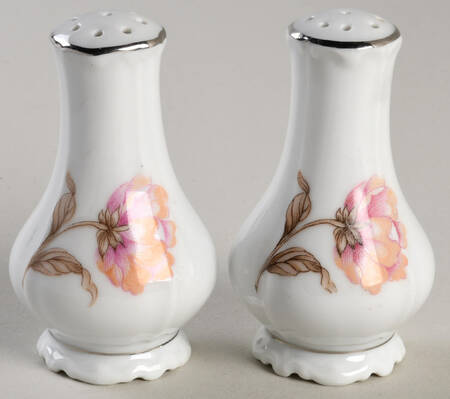 Clairmont Salt & Pepper Set