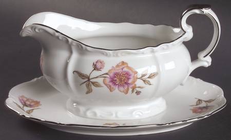 Clairmont Gravy Boat with Attached Underplate
