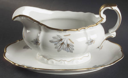 Coronado Gravy Boat with Attached Underplate