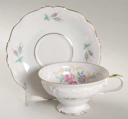 Cordoba Footed Cup & Saucer Set