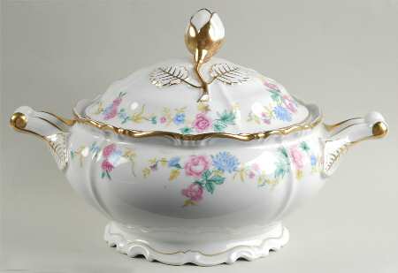 Dresden Garland Round Covered Vegetable