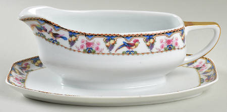EDE6 Gravy Boat with Attached Underplate