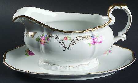 Europa Gravy Boat with Attached Underplate