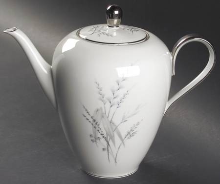 Fairfield Coffee Pot & Lid