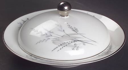 Fairfield Round Covered Butter