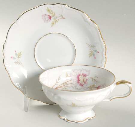 Gardenia Footed Cup & Saucer Set