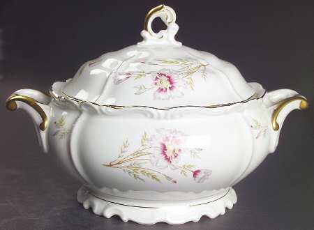 Gardenia Round Covered Vegetable