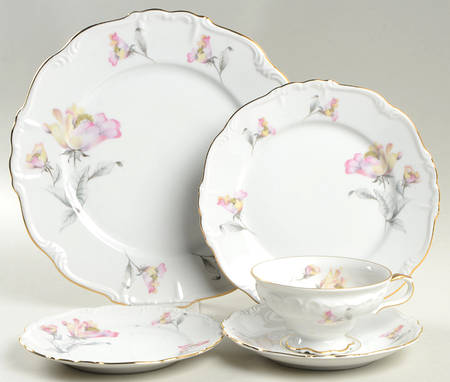 Irish Rose 5 Piece Place Setting
