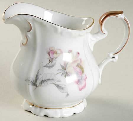 Irish Rose Creamer