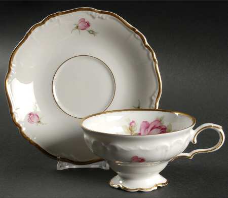 La Vie En Rose Footed Cup & Saucer Set