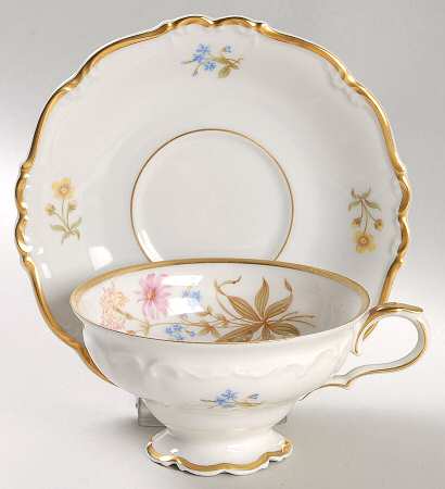 Lorraine Footed Cup & Saucer Set