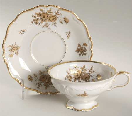 Lucerne Footed Cup & Saucer Set