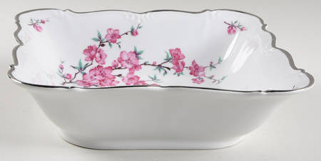 Madam Butterfly 9" Square Vegetable Bowl