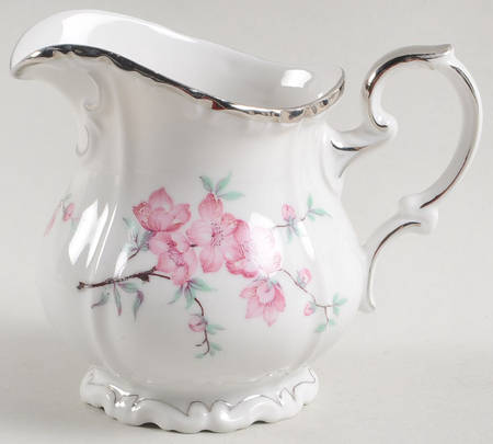 Madam Butterfly Creamer