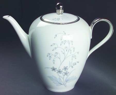 Modesto Coffee Pot & Lid