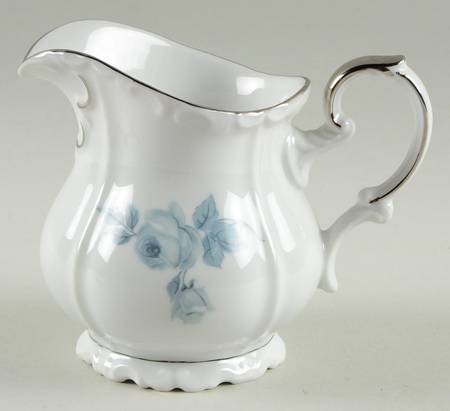Montrose Creamer