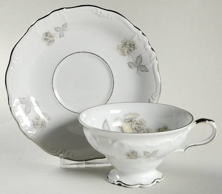 Olympia Footed Cup & Saucer Set