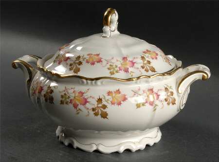Ophelia Round Covered Vegetable