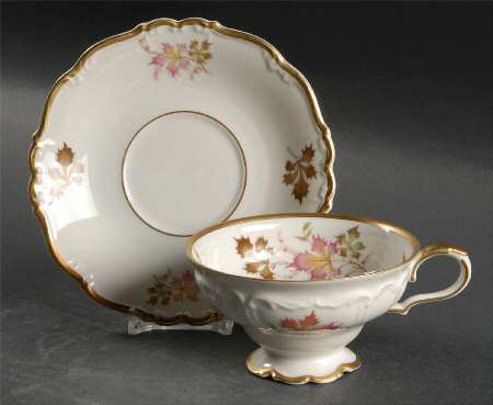 Ophelia Footed Cup & Saucer Set