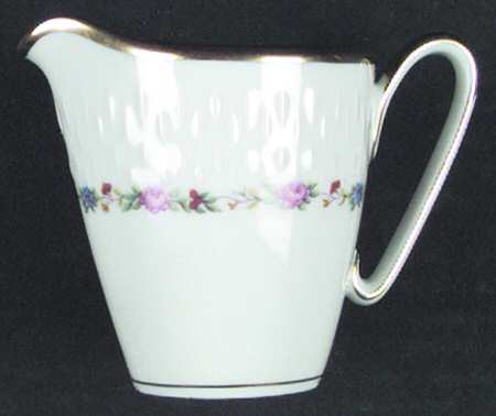 Pettipoint Creamer
