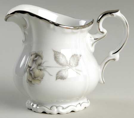 Primrose Creamer